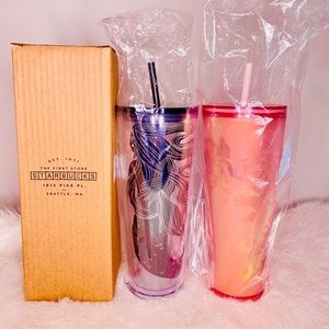 New & Exclusive! First Store Starbucks Pike Place Black & Pink Siren Tumblers